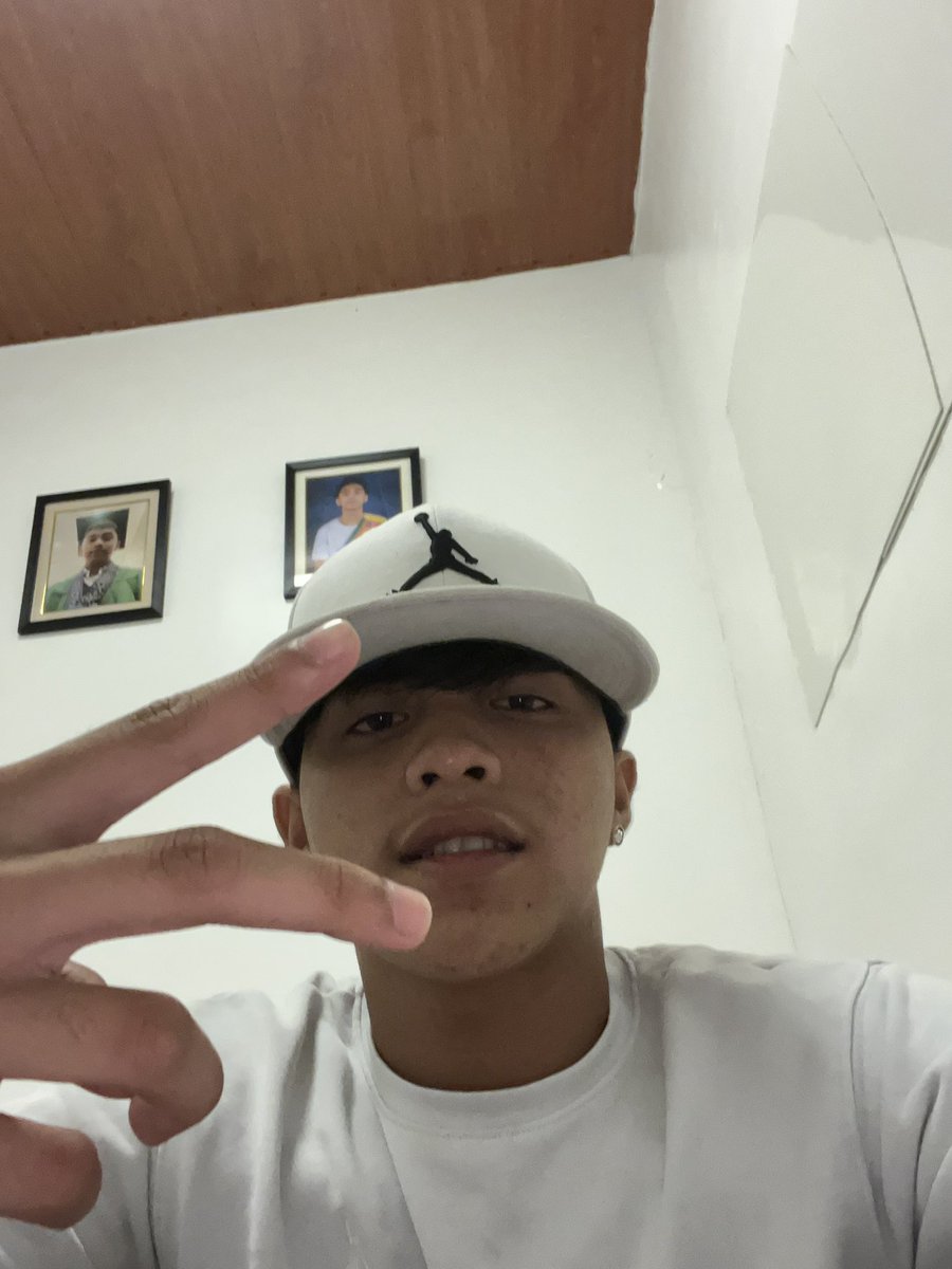 ryleBTR's tweet photo. Dm me? https://t.co/7NJk2NHYyL