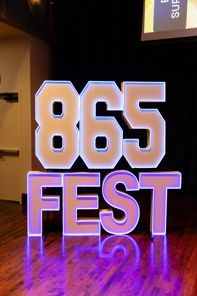 AxleLogistics's tweet photo. Axle Logistics was proud to sponsor the Traction Award at 865 Fest, where our VP of Learning &amp; Development, Ali Fraley, presented the award to Hicham Ghossein, Ph.D. and the team at Endeavor Composites, Inc. @innov865 

Congratulations! 👏

#axlelogistics #865fest https://t.co/WRYeYOn6oD