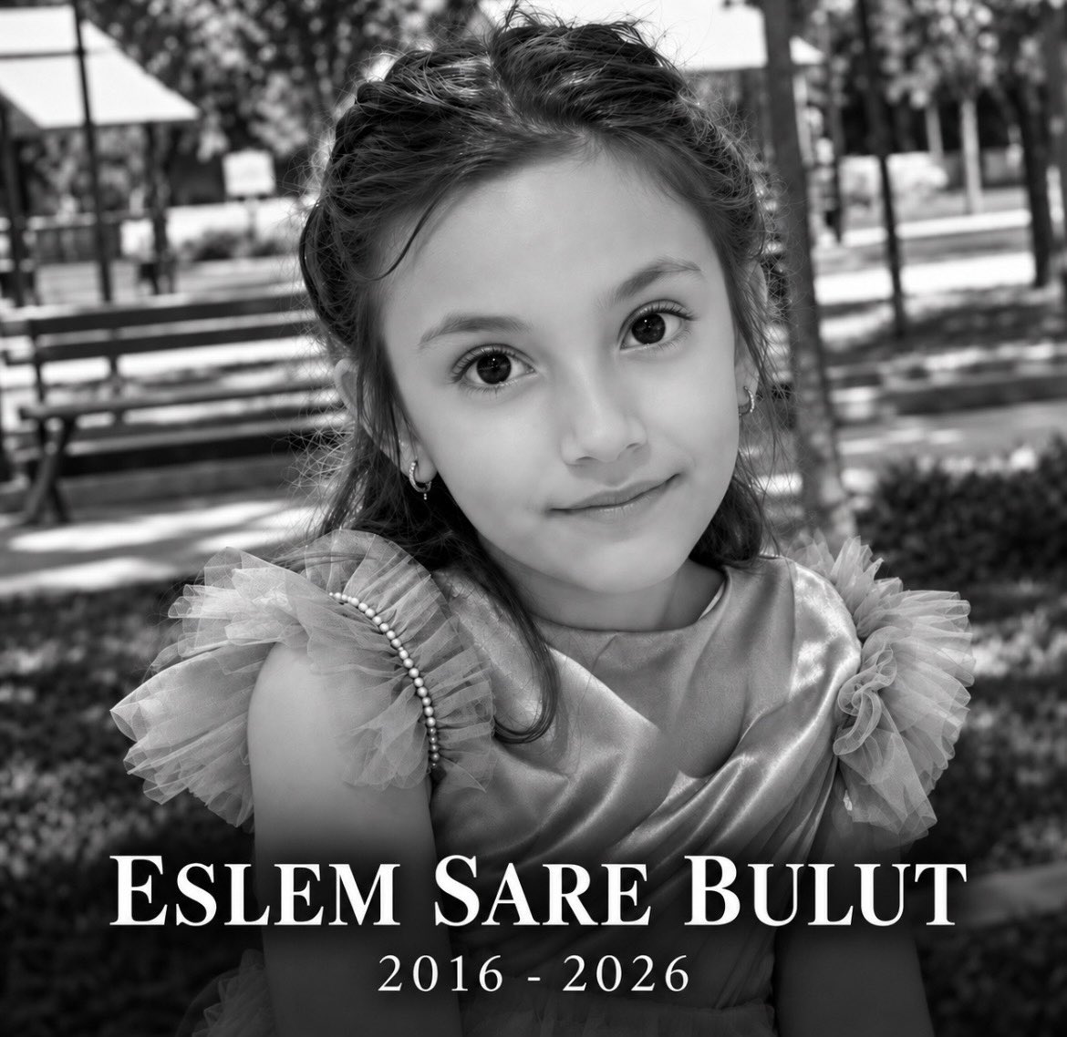 zaferenstitusu's tweet photo. Dün bu saatlerde sabah okuluna gitmek için uyuyordu. Sabah çantasını hazırladı, okuluna gitti. Bugün 10 yaşındaki Eslem Sare Bulut aramızda değil. https://t.co/bDVytyXbTo
