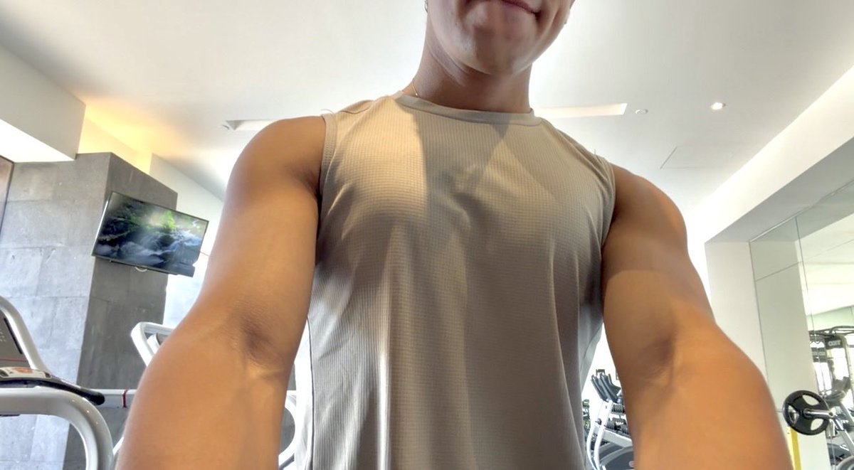 Arnulfis00's tweet photo. 🌸😘

#gay #gayboy #monterrey https://t.co/554TidjGGy