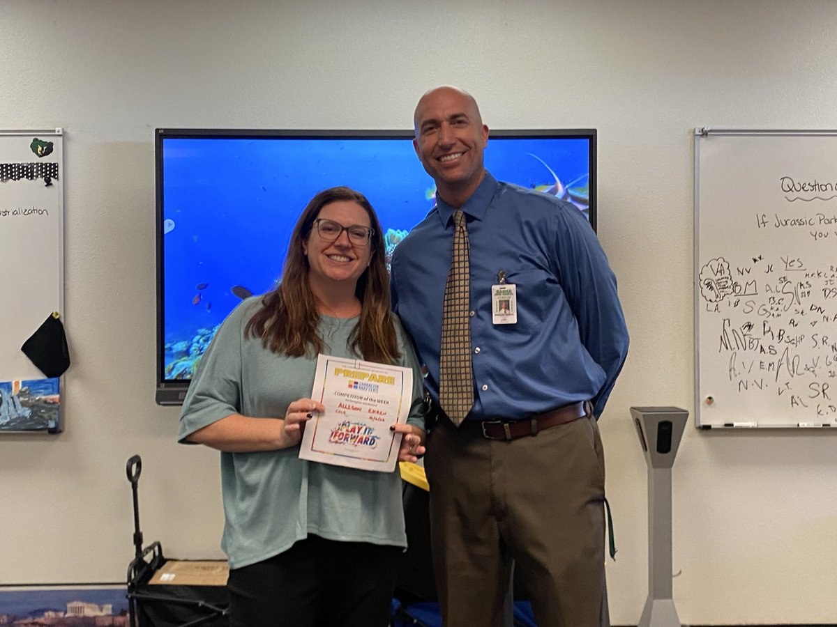 MarquesReischl's tweet photo. Basha staff members recognizing quality character traits in each other. Mrs. Ekren recognized for the trait ‘Prepare.’ Great trait to model for our students and staff! 
🐻 🔥 
#CharacterMatters #PlayItForward https://t.co/vQIbnTXcsk