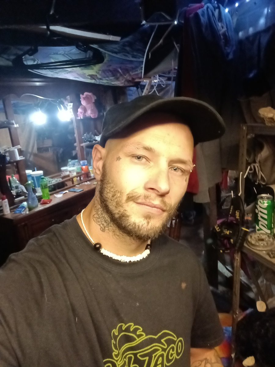 9infit's tweet photo. I'm new here https://t.co/Kyl4XyCeNB