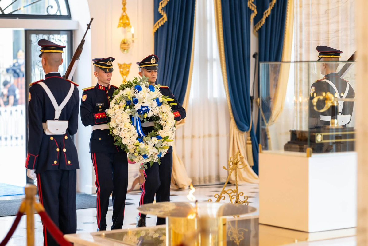 Canal4Ni's tweet photo. 📆📌 Este sábado 3 de octubre, la Embajada de Nicaragua en El Salvador participó en el Acto Solemne en Conmemoración del 234 aniversario del natalicio del General Francisco Morazán, destacado prócer centroamericano 🇬🇹🇸🇻🇭🇳🇳🇮🇨🇷. #noticias #nicaragua #canal4
Más información 🌐👉🏼 https://t.co/56zGZ0x6C8