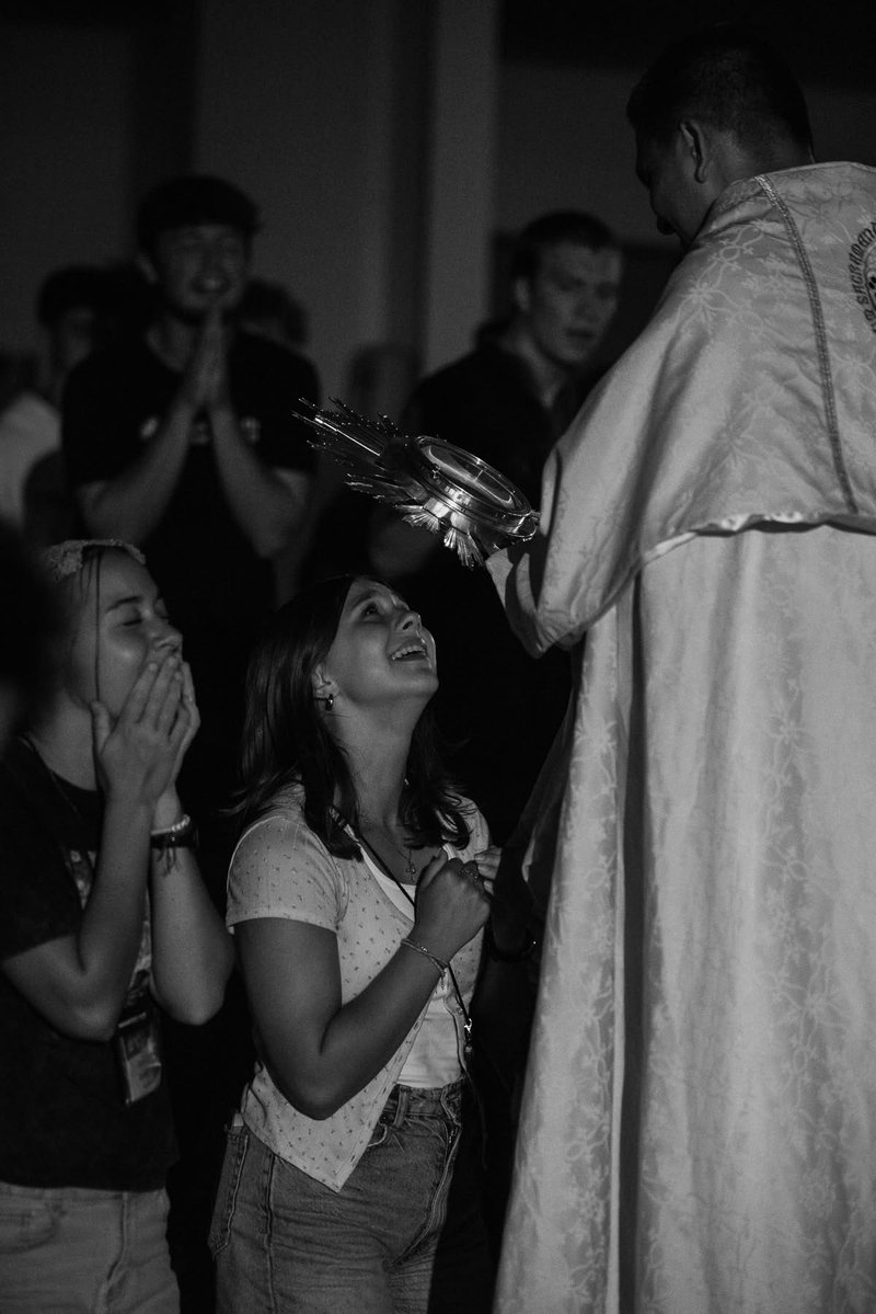 littleonefaith's tweet photo. You can see God in creation.

You can see God in others.

But in the Blessed Sacrament, you come face to face with Him. https://t.co/VqcX99jWqc