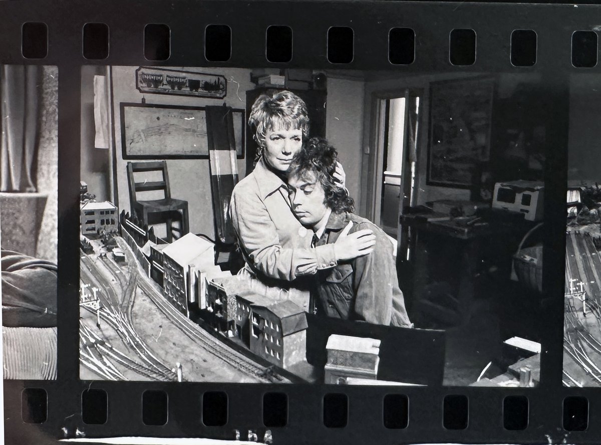 PatrickMulkern's tweet photo. #TimCurry & #RockyHorror fans! Wed 7 Oct BBC4: a rare screening of #Schmoedipus β a #DennisPotter #PlayForToday. First aired 20 Jun 1974 yet actually recorded on 18 Dec 73 when Tim was still in the original London run of Rocky. Don Smith photographed him on set for @RadioTimes https://t.co/EqrbY2Aw5b