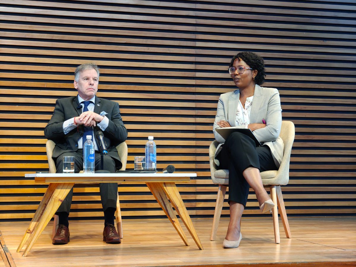 AAIPargentina's tweet photo. @beanchorena @pablosecchi @trucco_marcelo @DarioKusinsky @FiscalesGobAr @carpinaccilu @cele_fernandez7 @CELS_Argentina @jujepalavecino @LucianoAAcevedo Durante el último panel “Más allá de la ley: capacidades para la próxima década”, expusieron @susananuages, Alejandro Díaz (@sigenarg) y @CarlosGrecoOK. La moderación estuvo a cargo de nuestra Titular @beanchorena. https://t.co/jskeTPF40l