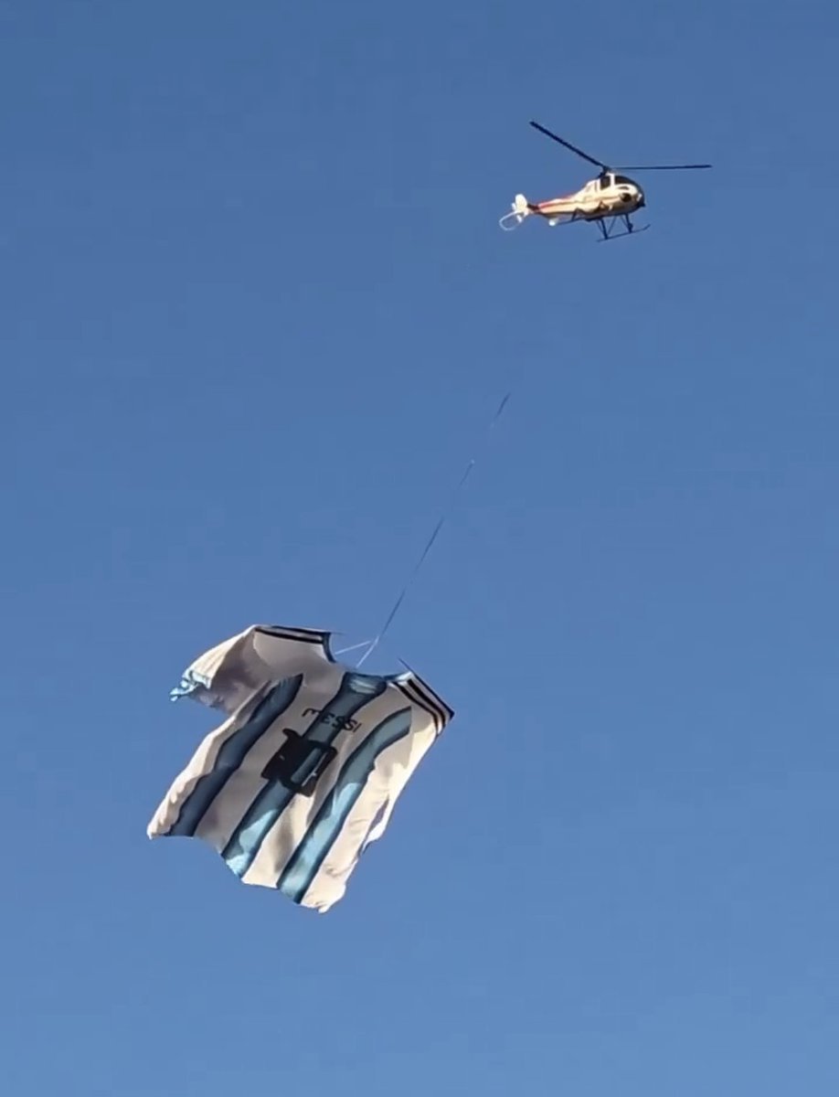CUPID_FC's tweet photo. 🚨 A helicopter flies a giant Lionel Messi jersey over Rosario. 🚁🇦🇷

Incredible scenes in Argentina. https://t.co/rJqYqFnJ9c
