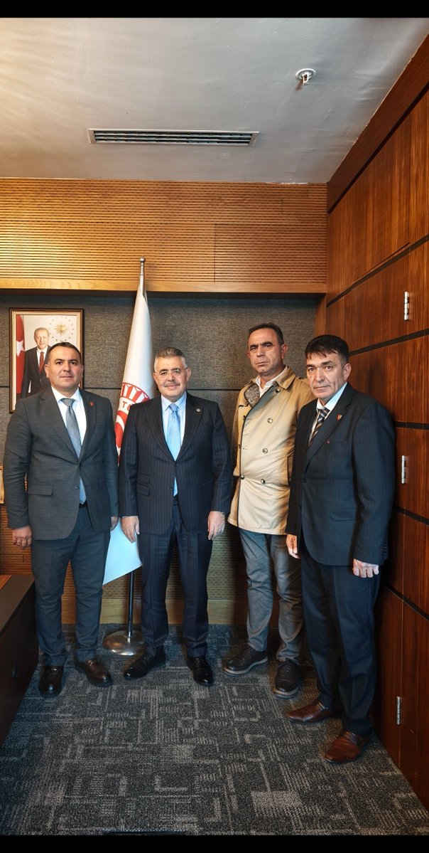 ErtugrlGaziTmsy's tweet photo. @TmsyGaziler Dernek Yönetimi olarak
Bugün TBMM'DE @Akparti Koceli Milletvekilimiz çok değerli sn @VeyselTipioglu vekilimizi ziyaret ettik.
Kıymetli Vekilimiz her daim gazilerimizin camiamızın yanında olmuştur. Kıymetli desteklerini hiç bir zaman unutmayacağız
Bu kanunun çıkmasında başta sn Cumhurbaşkanımız @RTErdogan  olmak üzere kıymetli Bakanlarımız  ve başkanlarımıza sn  @avabdullahguler @MahinurOzdemir sn @hulusiakarmedya bakan Yardımcılarımız sn @ztarikdaroglu sn @SayimMadak bakanlarımıza geceli gündüzlü çalışan sn @celebimehmeta vekilimize @refik_ozen16  sn @FeyziBerdibek1 kıymetli bürokratlarımıza sn @mhrmkurt  beye ve emeği geçenlere şahsım ve camiamız adına sonsuz teşekkürlerimizi sunuyoruz.

Tmsy Derneği Genel Başkanı

@ErtugrlGaziTmsy 

Ertuğrul Gazi Demir