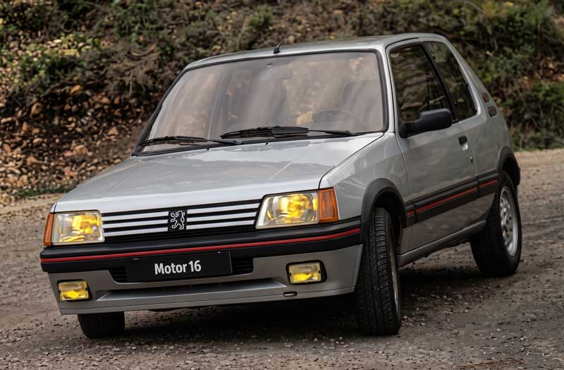 TestdelAyer's tweet photo. Prueba del Peugeot 205 GTi 1.6
"A toda pastilla"
Por Sergio Piccione
Revista Motor 16 Nro 31. Mayo de 1984
Publicado en Test del Ayer en Abril de 2012
https://t.co/5C6eYQWMYC https://t.co/HsjIoluuwT