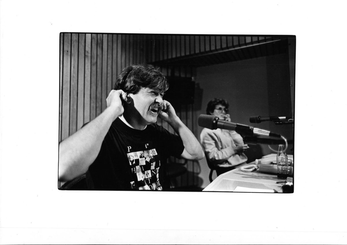 lmarsick's tweet photo. Vous avez envie de vous faire « sauter le pois chiche » avec Francis Zegut ? … trouvé dans les archives un Wango Tango qui déménage… #60AnsRTL @RTLFrance https://t.co/dp9whw8roq https://t.co/eitdSdqG8j