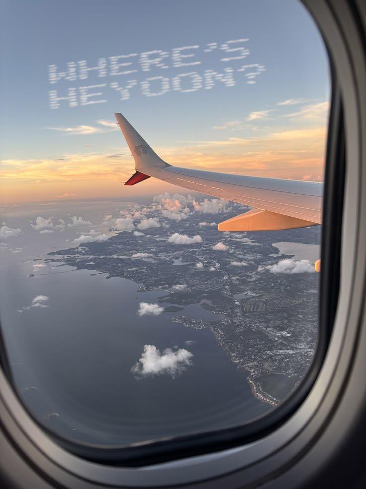 studiopav_latam's tweet photo. ¡adivina a dónde voy? 
escribe tu ciudad abajo.
talvez nos vemos ahi…

#DondeEstaHeyoon

—

adivinha aonde vou? 
insira sua cidade abaixo.
talvez eu te veja lá…

#OndeestáHeyoon? https://t.co/sub2ENjUln