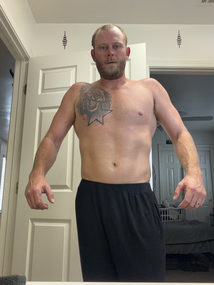 RickyStidman's tweet photo. Done bulking started my cut today! No more alcohol either it’s interrupting my life 3 days down alcohol free.🤘 I know it’s not much but it’s a start in the rite direction!💯😉😎 https://t.co/Cg4F0OyOZ3