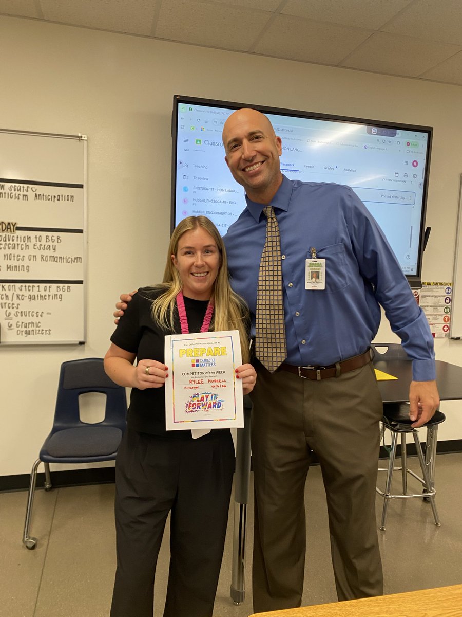 MarquesReischl's tweet photo. Basha staff members recognizing quality character traits in each other!! Ms.Hubbell recognized for the trait ‘Prepare.’ Great trait to model for our students and staff! 
🐻 🔥 
#CharacterMatters #PlayItForward https://t.co/AV6MGcbyga