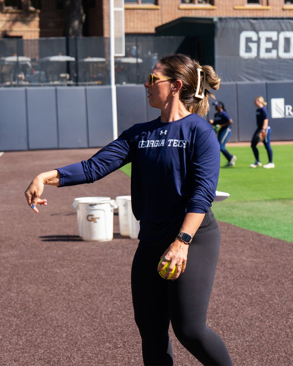 GaTechSoftball's tweet photo. The ones who challenge us to be better, believe in us every step of the way and help build something bigger than ourselves 💛

Happy National Coaches Day! 

#StingEm 🐝 https://t.co/rqg1qYJCS7