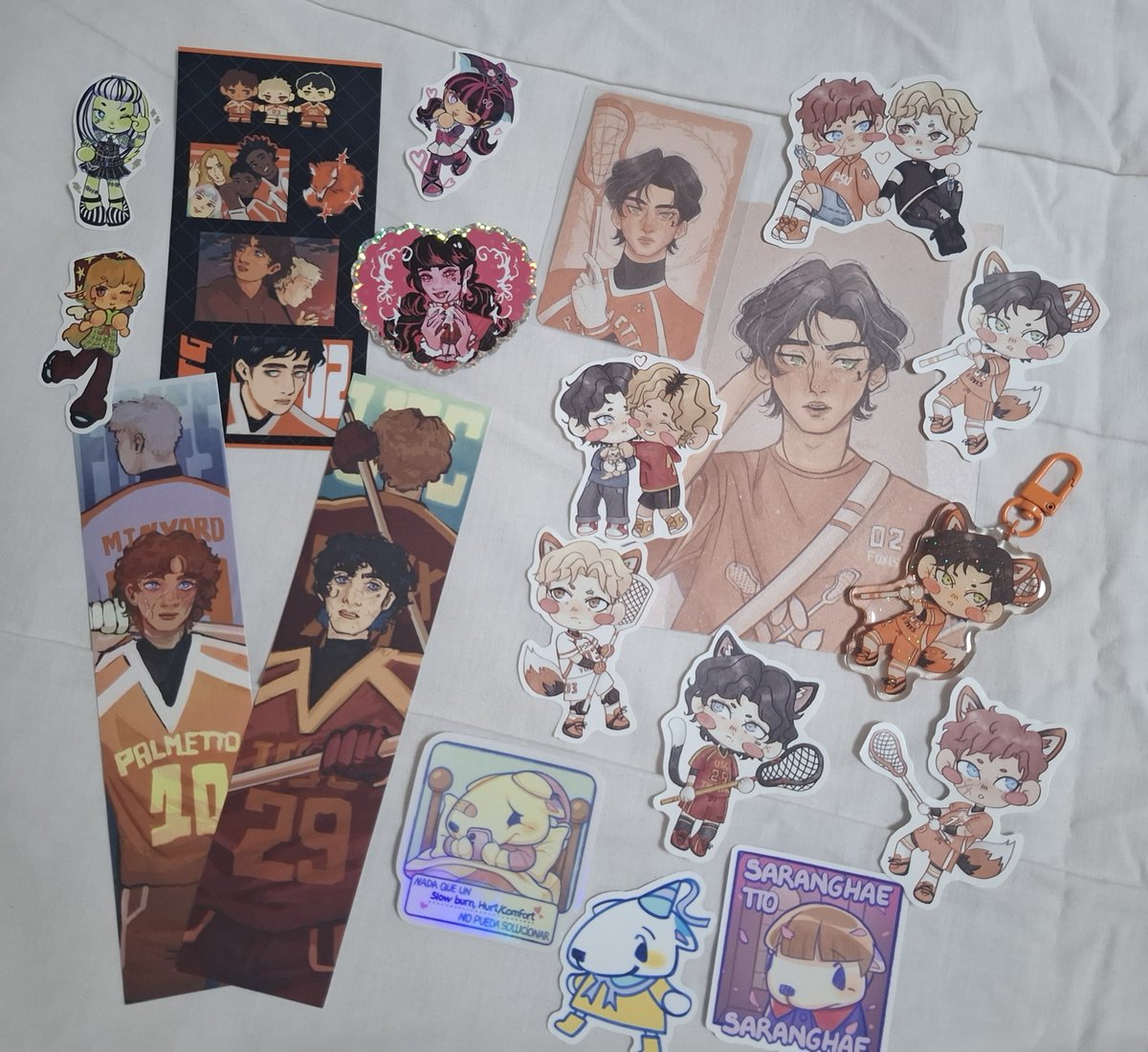 spider_neil's tweet photo. haul de la Japan super tardio!!  

(izq: @ventibesito der: @DlANXIA abajo: @ddaerune) https://t.co/mTmPAPPvDN