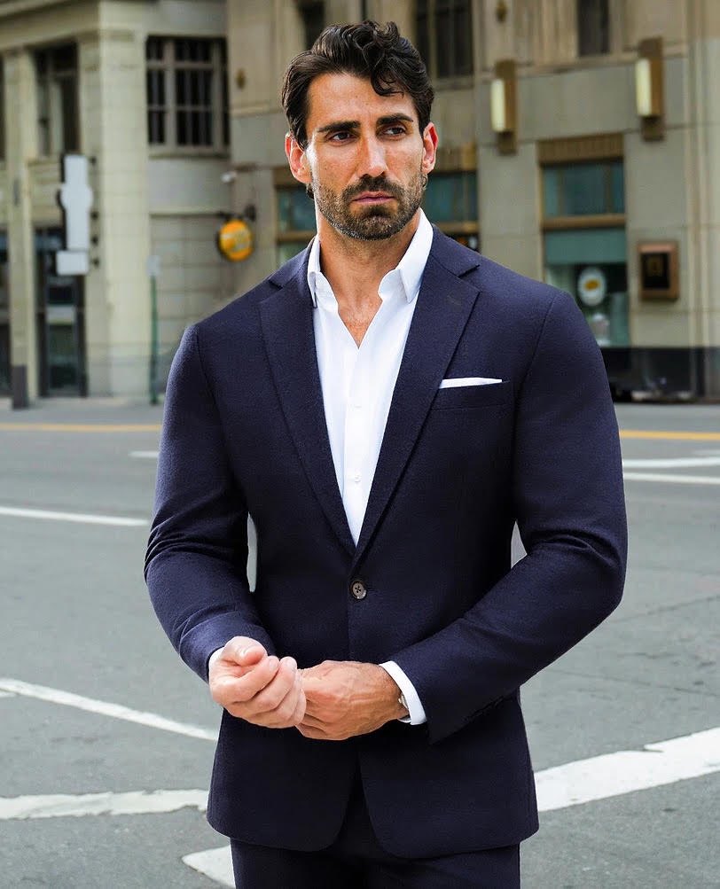 StateAndLiberty's tweet photo. Navy suit, done right. Add a crisp pocket square and a hint of white cuff. Standard becomes standout. https://t.co/St6vXZMR0Z
