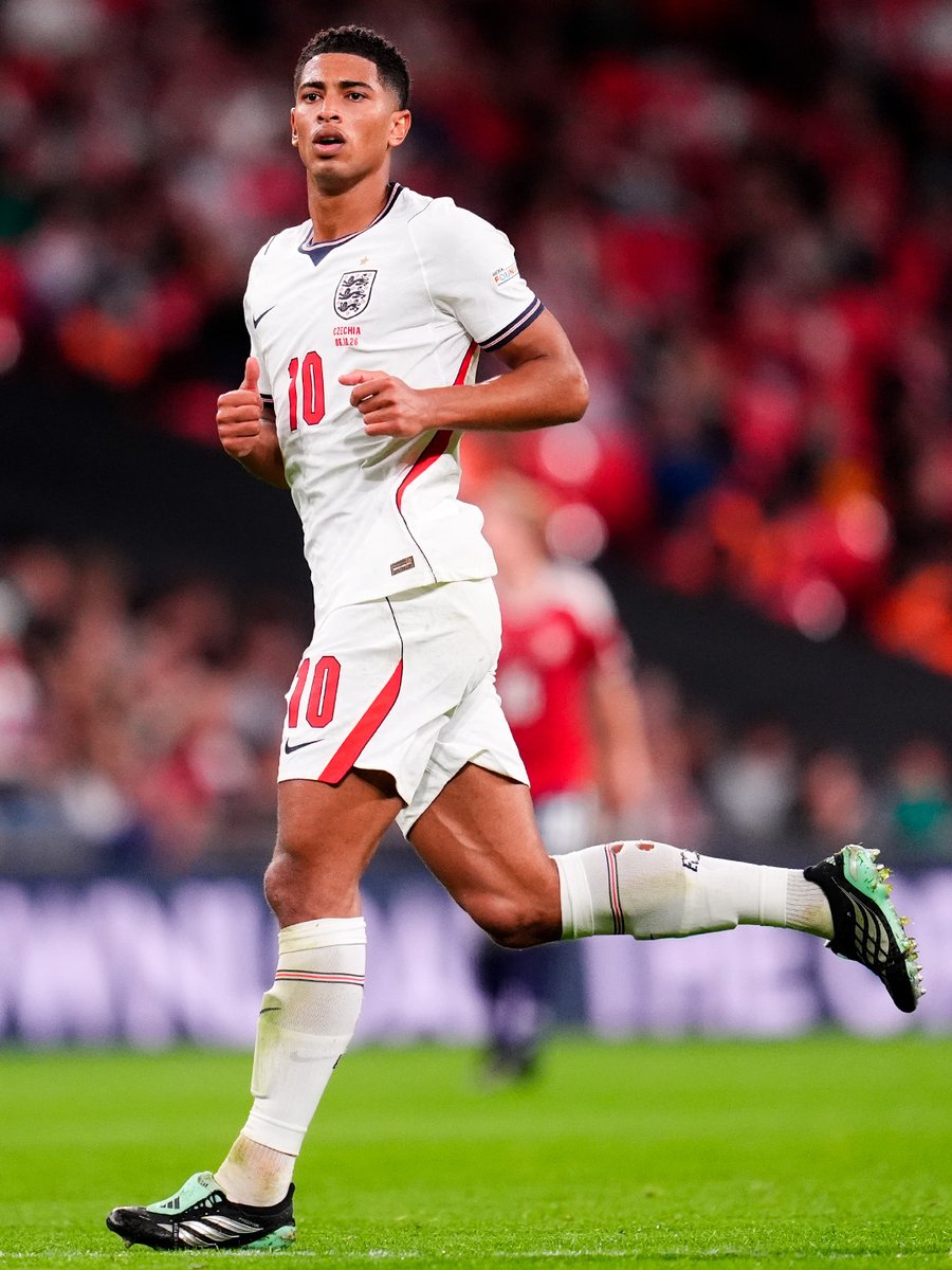 realmadrid's tweet photo. 🏴󠁧󠁢󠁥󠁮󠁧󠁿 3-0 🇨🇿 
👉 @TrentAA 
👉 @BellinghamJude 
🏆 Liga de Naciones https://t.co/4VUcaD8kDJ