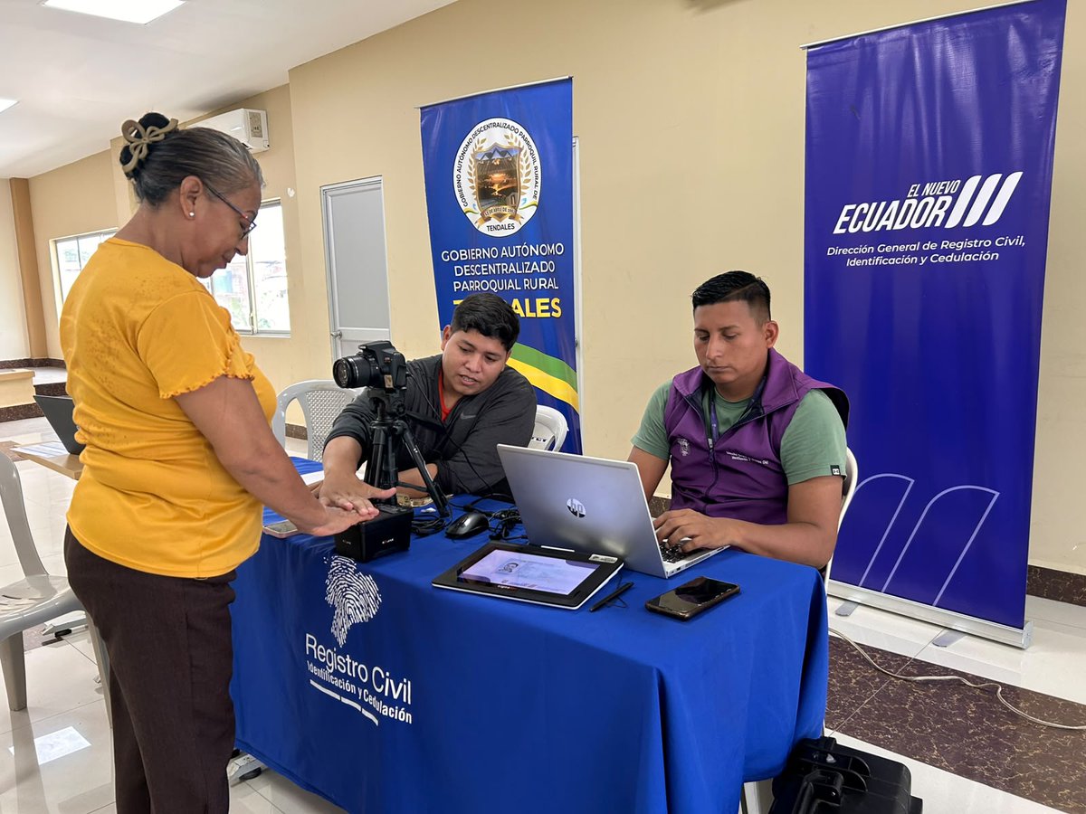 RCivil_Zona7's tweet photo. 📍 #ElOro | Continuamos con nuestro trabajo en territorio!

Las #BrigadasMóviles del @RegistroCivilec visitaron la parroquia Tendales, cantón El Guabo, acercando el servicio de cedulación a la comunidad, fortaleciendo el trabajo articulado junto a @Zona7mtdh

#LaCédulaEnTuBarrio https://t.co/4Df09YXwOO