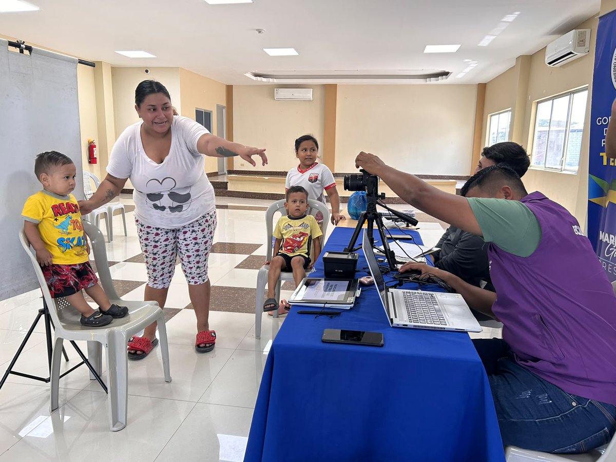 RCivil_Zona7's tweet photo. 📍 #ElOro | Continuamos con nuestro trabajo en territorio!

Las #BrigadasMóviles del @RegistroCivilec visitaron la parroquia Tendales, cantón El Guabo, acercando el servicio de cedulación a la comunidad, fortaleciendo el trabajo articulado junto a @Zona7mtdh

#LaCédulaEnTuBarrio https://t.co/4Df09YXwOO