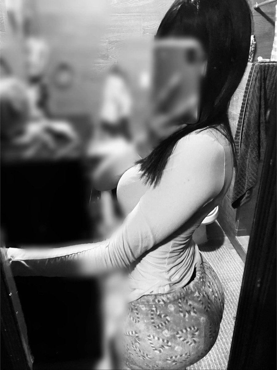 camilaxxff's tweet photo. Holi https://t.co/j4fCWPLDqf