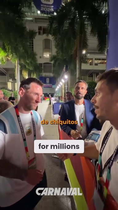 Lionel Messi in an Argentina jersey stands next to two men, with text overlays 'de chiquitos', 'for millions', and 'CARNAVAL'.