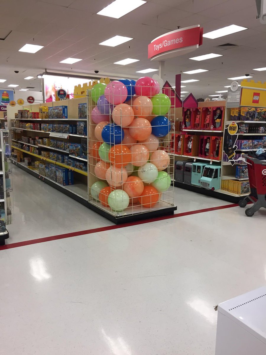 userwake's tweet photo. I know his ass was playing basketball in the store with these https://t.co/DrfkF06fT3
