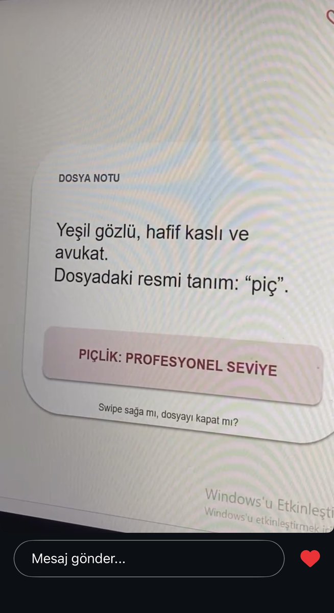 Meli100128's tweet photo. Arkadaşım flörtlerine slayt hazırlamış 
%25 lik avukat oranı yardı 
Barış Semih ve M. dışı enişte kategorime girmez bile https://t.co/f3oFhKZ7Lg