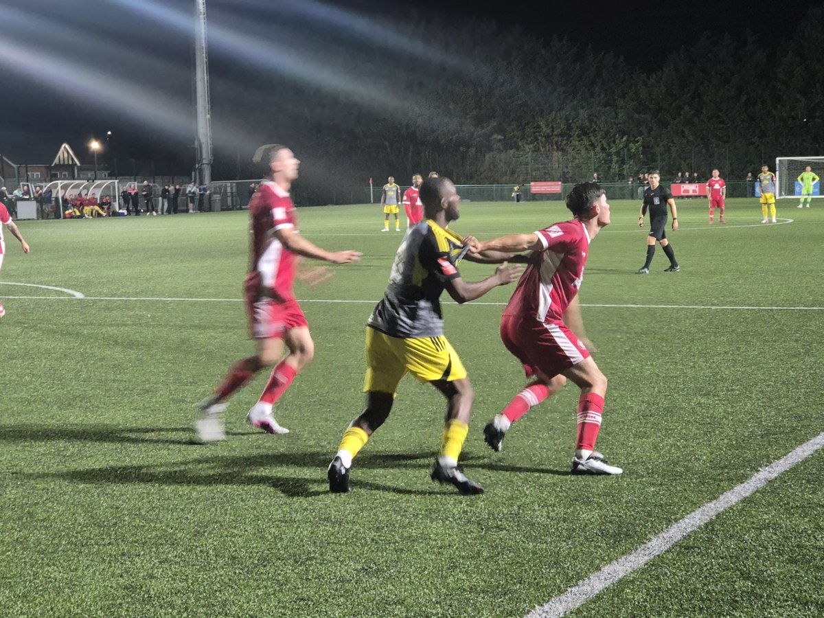 Nickthebee36's tweet photo. @QuornAFC v @AshtonUnitedFC in the NPL tonight. Thoroughly entertaining match between 2 teams on the front foot throughout. Ashton took a 2 goal lead before Quorn pulled 2 goals back. Final score 2-2 in front of 301, great game🙂⚽️ @NonLeagueCrowd @NLprogs https://t.co/arAxVDvQsH