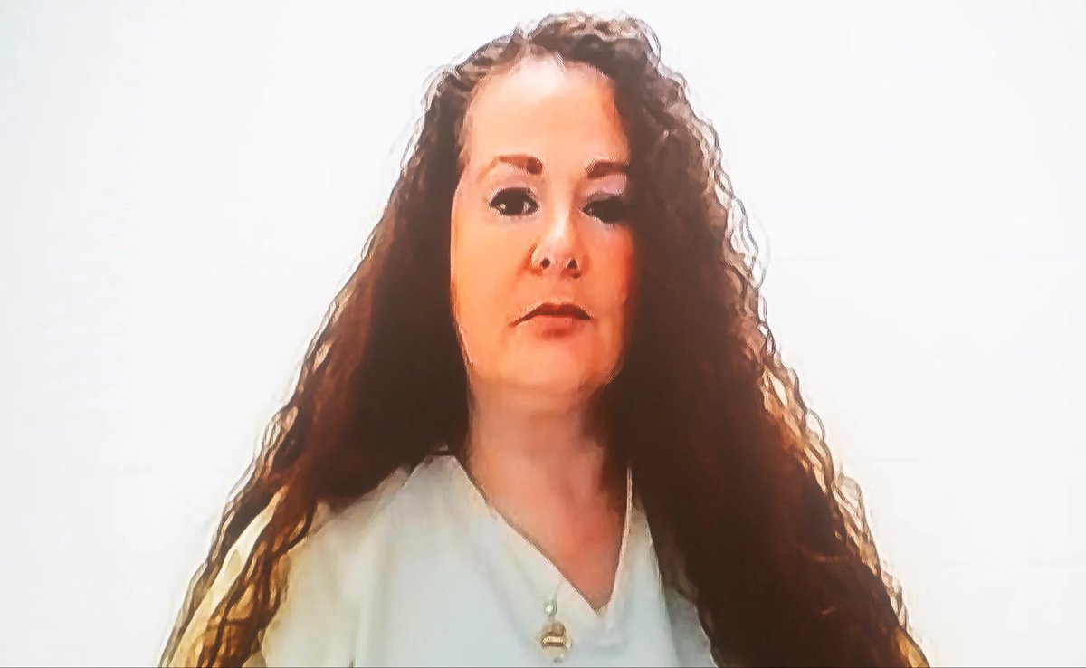 PopBase's tweet photo. Christa Pike is now conscious and speaking after a failed execution attempt with two lethal injections. 

(https://t.co/Ekih2Pg2pr) https://t.co/vJeHAigist