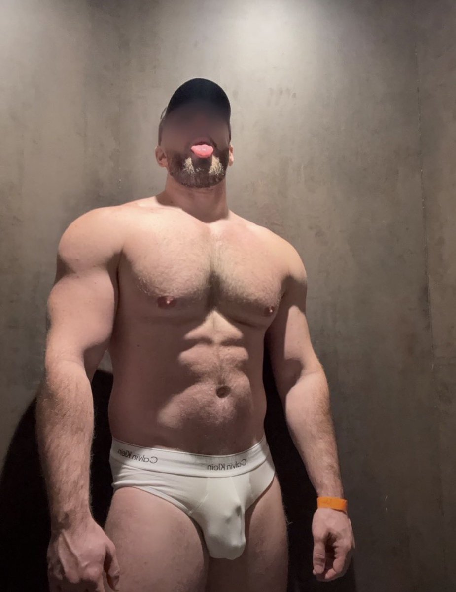 maxxxshadow's tweet photo. Roll call f@gs. Show me those locked little clits 🤏🏻🔐 https://t.co/yT7iwY3mVS