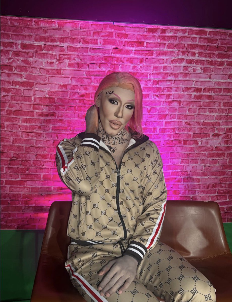 Drag_Crave's tweet photo. Kori Star makes her world debut in new photos. https://t.co/jRiZMRlLun