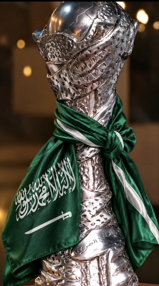 NaifahAAS's tweet photo. Wrapped in green .. sealed with 2 goals 
Hosted it = Kept it  

ألف مبروك يا وطن 💚 https://t.co/Mfl87W0Rr6