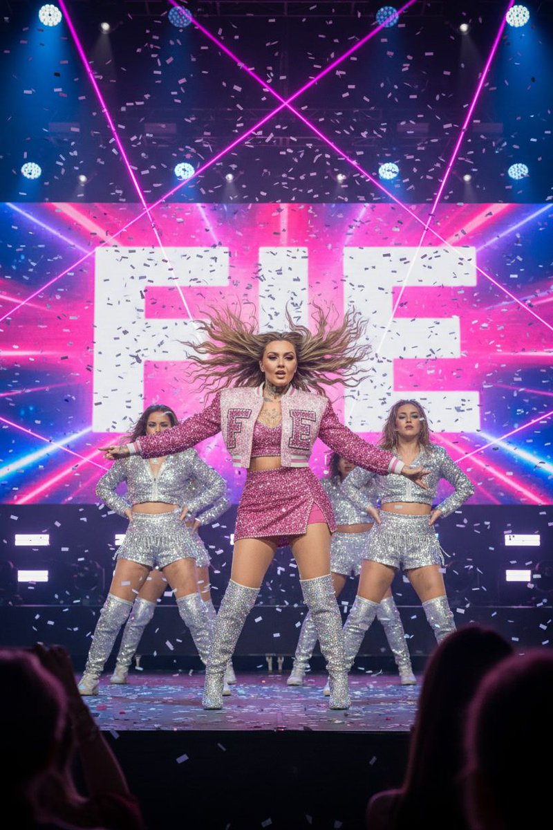 tbutterflyb4by's tweet photo. 🩵 ➡️ Follow @fieofficiall ✨️ ✨️ Fie Laursen ✨️ #tattoomodel #singer #concert #artist #aimodel #aiartist #fielaursen https://t.co/h860Q0Ylf3