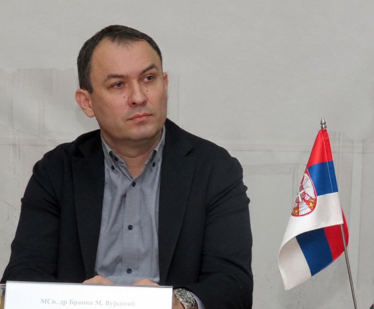 sns__sabac's tweet photo. Када си политички немоћан, када ти се план и програм своде на позиве на „јахање“ и „вешање“, а на свако смислено питање одговараш са „пумпај“, јасно је да одсуство идеја све чешће замењујеш агресијом.
#sns #sabac https://t.co/JeMrlIMb6D