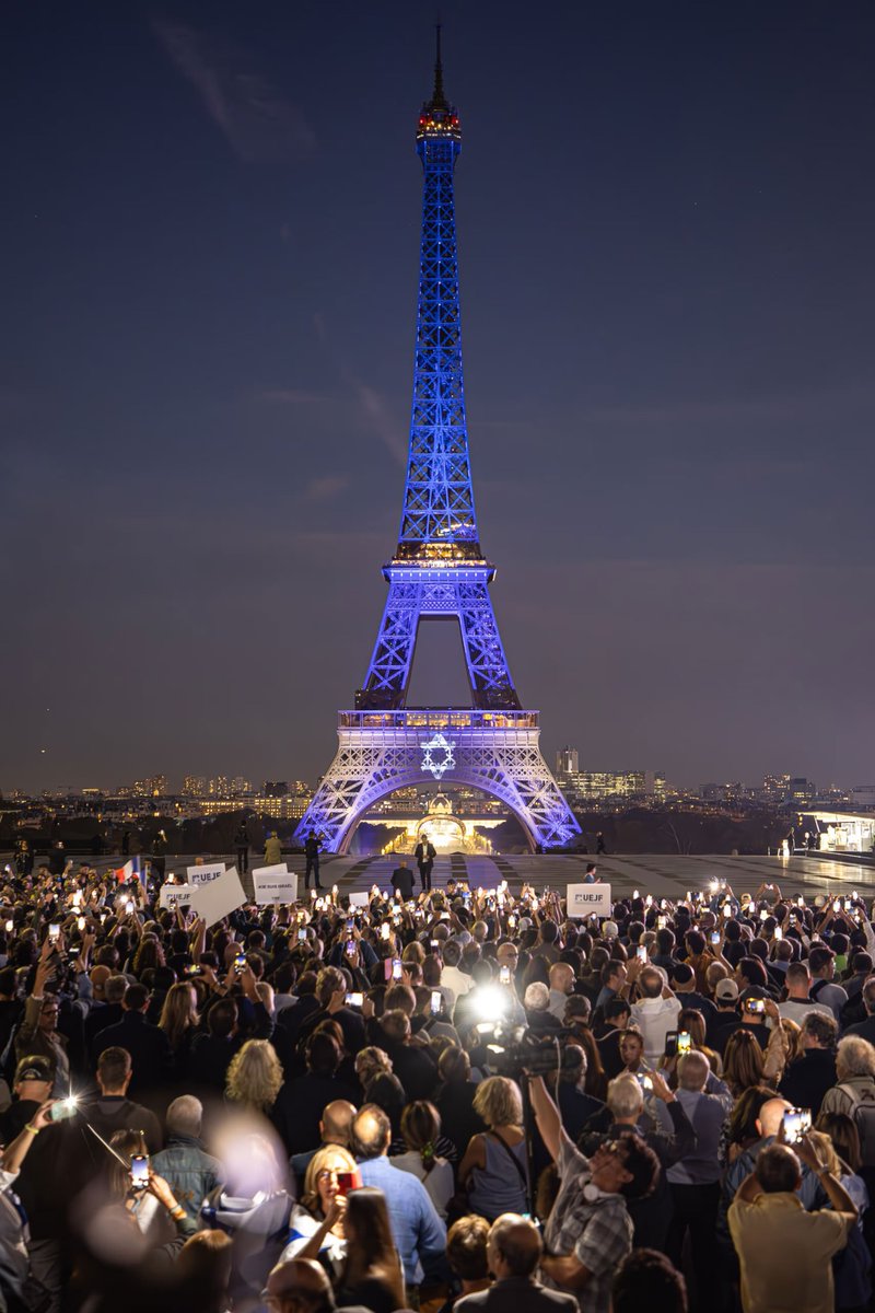 academic_la's tweet photo. This is absolute bullshit. After October 7th the entire world stood in solidarity with Israel. They painted the Brandenburg Gate, Eiffel Tower and Empire State in Israeli colors. But we squandered that sympathy by committing the worst crimes imaginable. https://t.co/C1XsHj3aX1