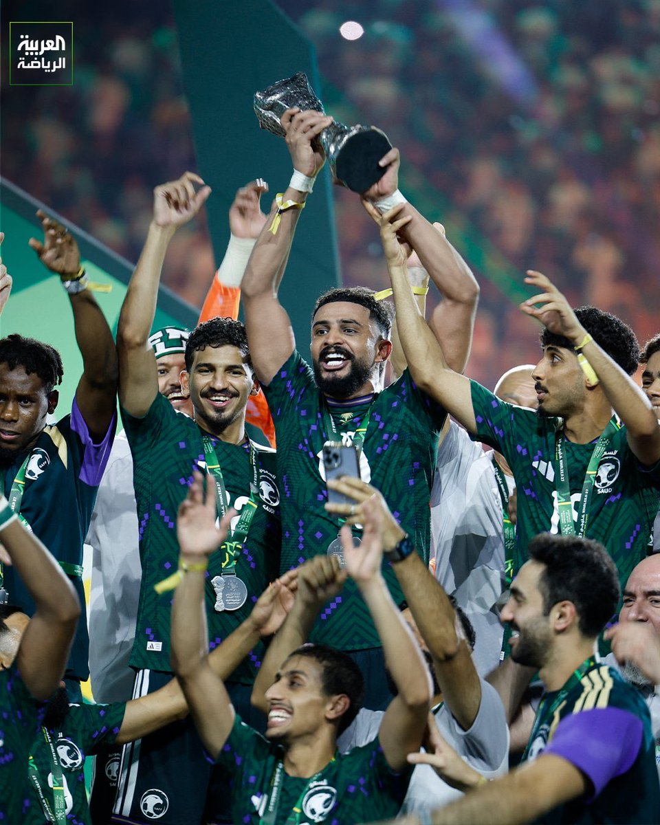faisal_rakan_'s tweet photo. مبروك للأخضر 🇸🇦💚 وحظ أوفر للأشقاء في الإمارات 🇦🇪🤍

بطولة مميزة وتنظيم تاريخي، أسعدتنا بالأخضر وكشفت لنا همام الهمامي ومواهب سعودية واعدة.
المواهب السعودية لا تموت.. والقادم أجمل بإذن الله. 🇸🇦🔥🏆 https://t.co/yiEoLz25HA