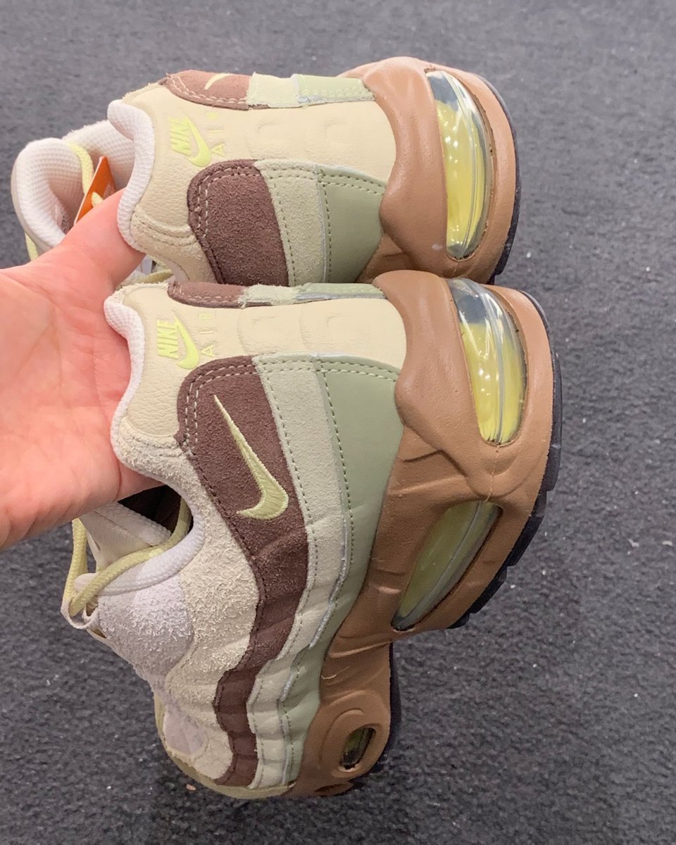 houseofheat's tweet photo. Nike Air Max 95 'Dusty Olive' Releases Soon 🫒😮‍💨 https://t.co/0uWMLWGoSa