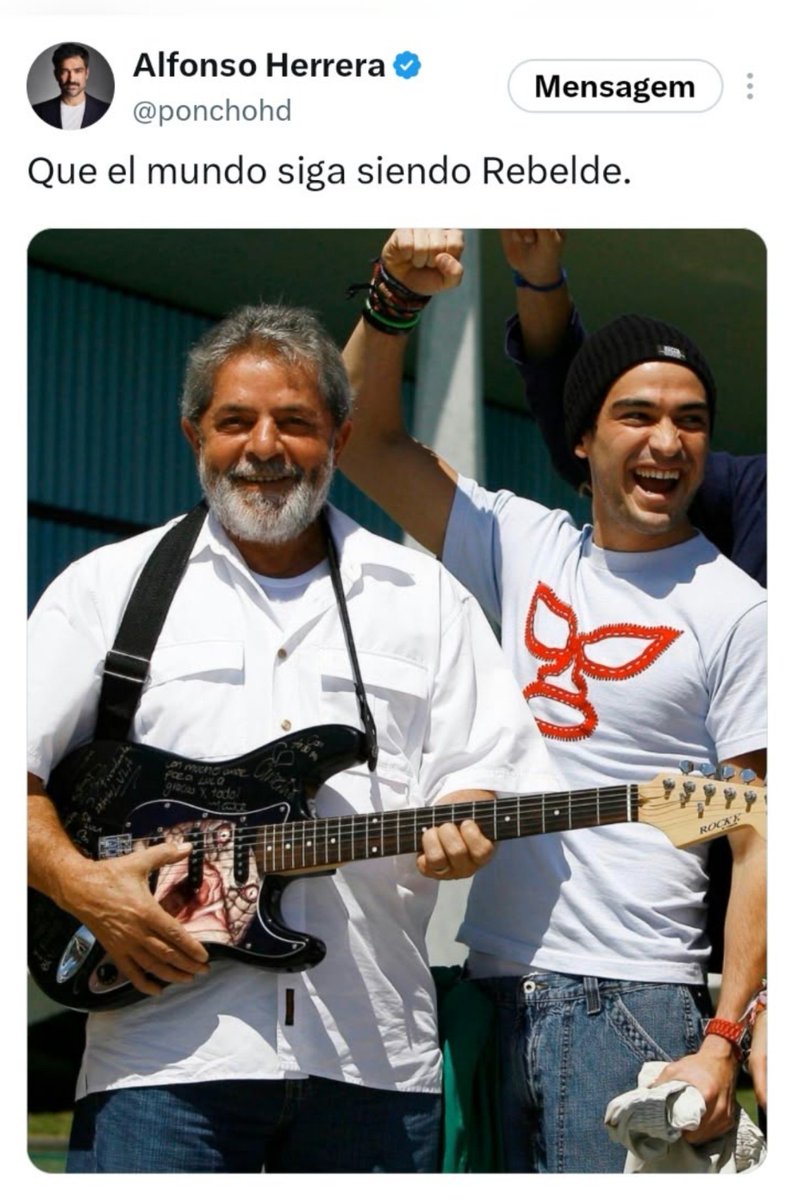 tdrbdmaniaco's tweet photo. 🇧🇷 Poncho Herrera e Christian Chávez manifestaram publicamente apoio ao presidente Luiz Inácio Lula da Silva para o segundo turno das eleições brasileiras.

No X, Alfonso compartilhou uma foto ao lado de Lula e escreveu: “Que o mundo siga sendo Rebelde.” 

Já Christian publicou no Instagram uma mensagem com o Rio de Janeiro ao fundo, declarando: “Força Lula. Pela democracia, pela justiça social e por um Brasil mais justo e diverso pra todos. A América Latina segue unida.”