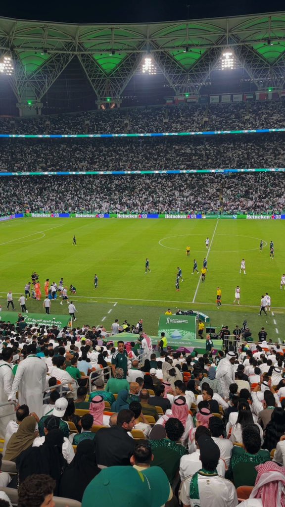 xv_4zz's tweet photo. 🦅💚. https://t.co/F68eDpaKIp