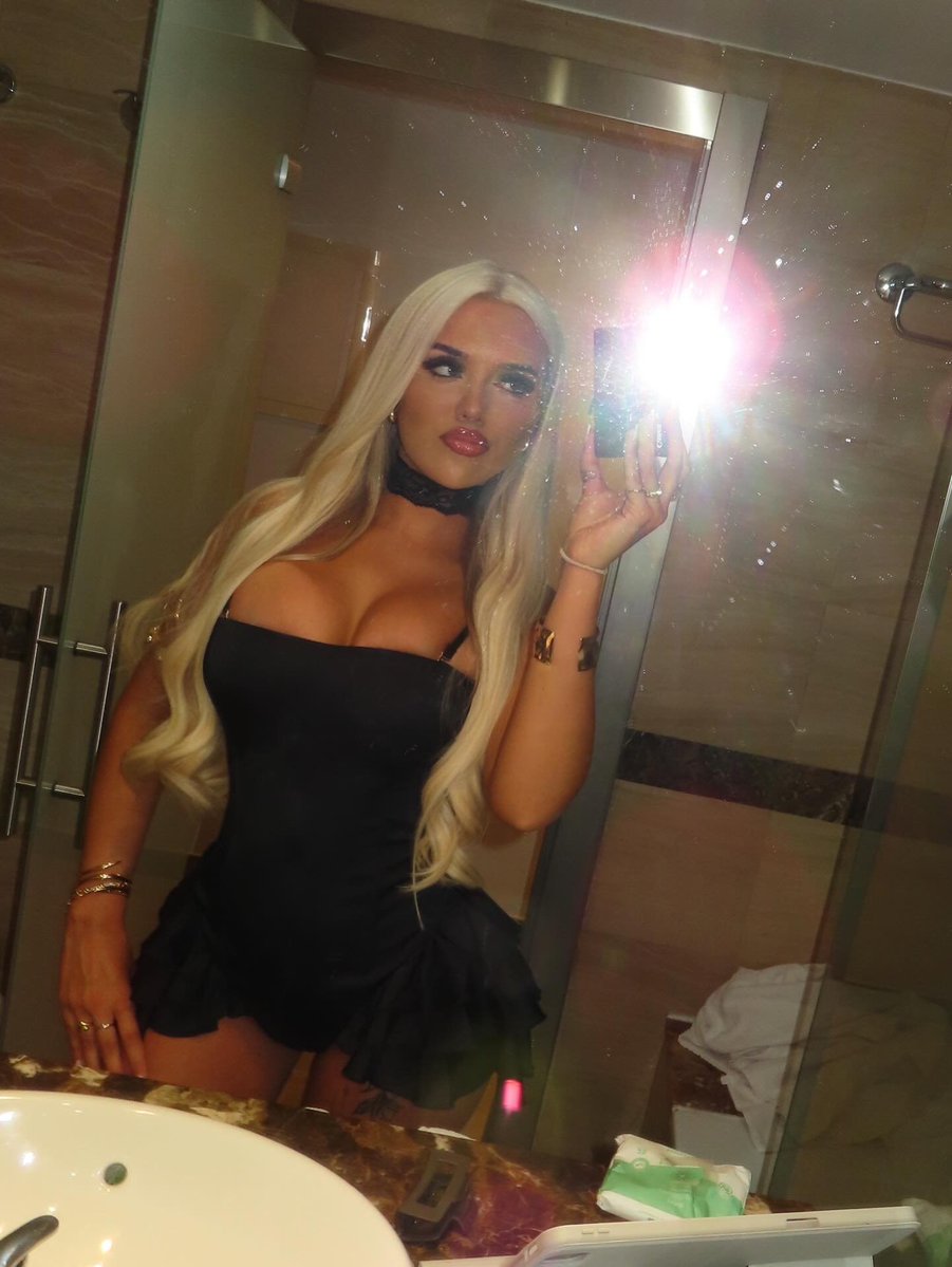 scamableloser1's tweet photo. Who's #irl is going to be my next dog dog

#exposed https://t.co/veOmGe7zS8