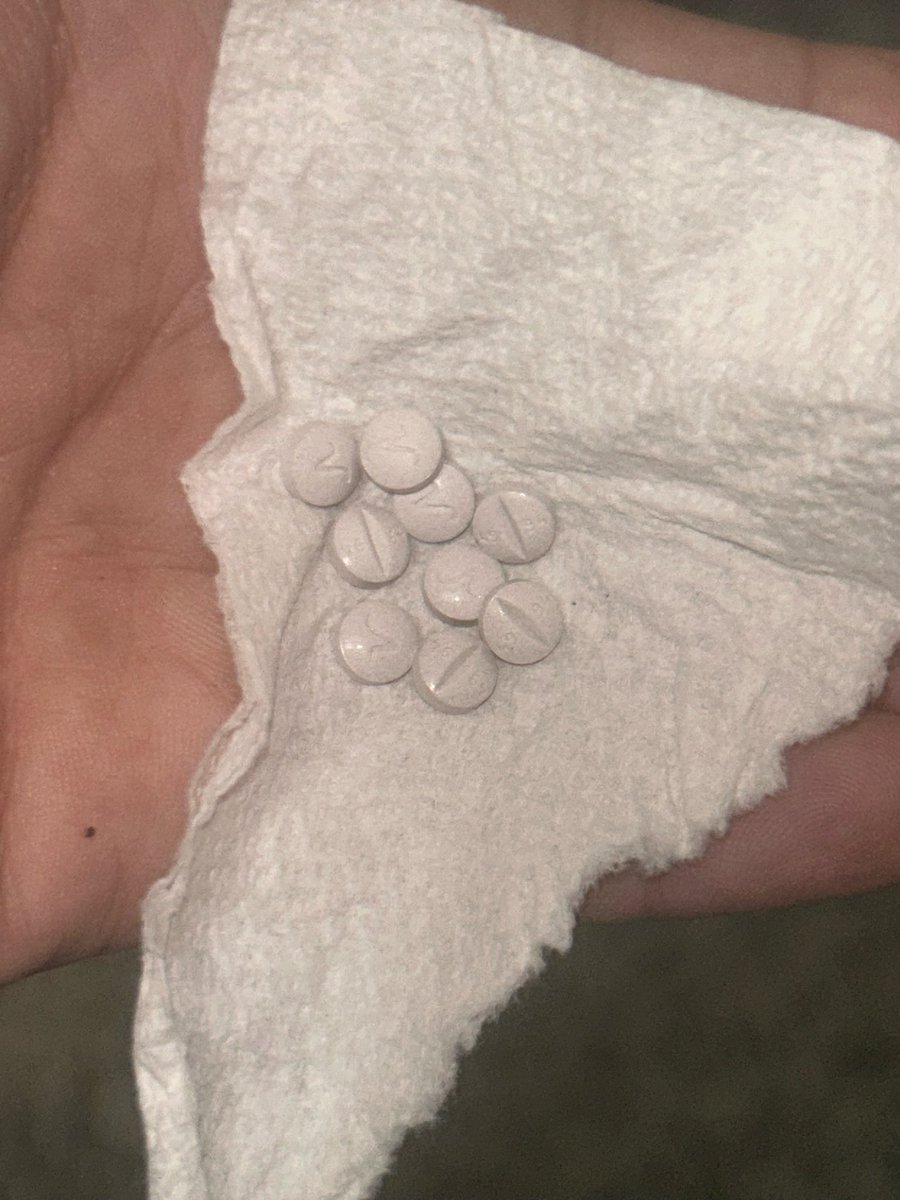 izzyrxchrollxn's tweet photo. 9ct of 2Omg score #drugtwt https://t.co/Xdbh8GI88s