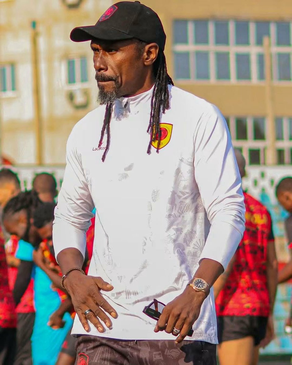 Tulymong's tweet photo. Temos treinador Aliou Cissé🔥🔥🔥🔥🇦🇴🇦🇴🇦🇴🇦🇴 https://t.co/EXTPog97GH