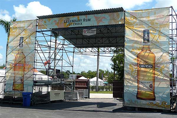 AdGraphicsUS's tweet photo. At AdGraphics, we design and print vibrant, weather-resistant banners and flags that showcase your brand with clarity and impact.  Lightweight yet durable, they're perfect for promotions, trade shows, or community events where visibility matters most.

https://t.co/tKrf79ji4E https://t.co/a6xTFK9CYC