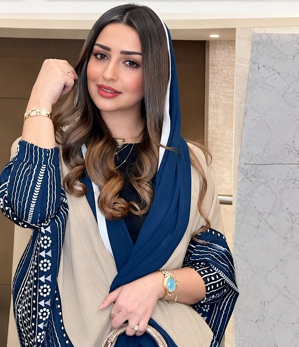 AlwaleeaTalal's tweet photo. وصلتك من ريم رسالة تقول:
«ما رأيك أن نتعرف؟» 👀

أي رد يناسبك أكثر؟

◯ فكرة جميلة، لنتعرف 💞
◯ لا مانع، لكن خطوة بخطوة
◯ أشكرك، لكنني غير مهتم https://t.co/iiVm6eNFAJ