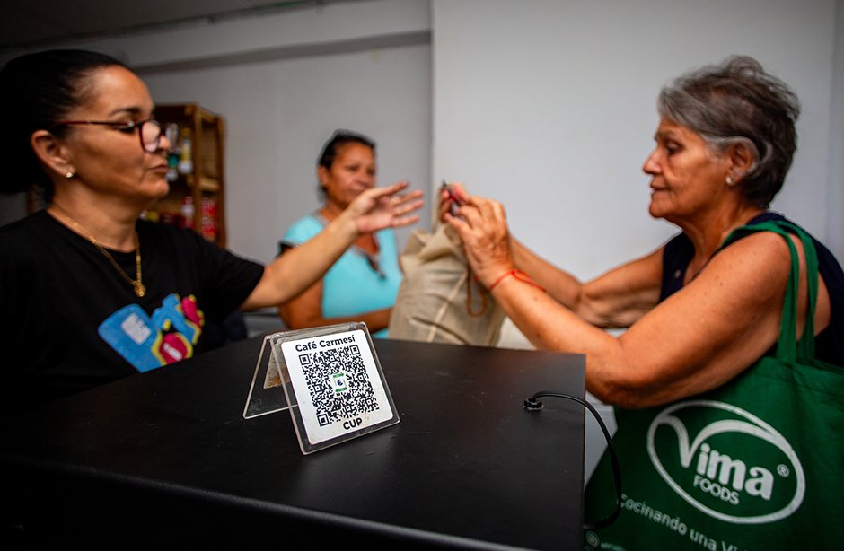 PrensaGtmo's tweet photo. 🤔¿Hay un mercado de barrio en tu localidad? ¿Cómo funciona?

Los mercados de barrio buscan acercar determinadas ofertas comerciales a las comunidades y facilitar el acceso de la población a productos y servicios.
 
🔗https://t.co/5uNPKmkmTd https://t.co/PG3cfoyDvF