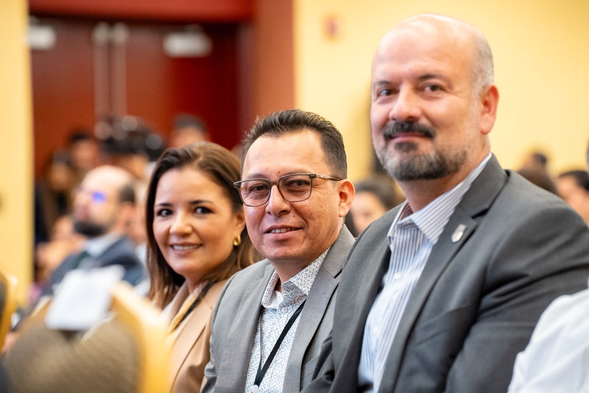 movilidad_leon's tweet photo. Asistimos al foro "Perspectivas Humanas para las Ciudades del Futuro: Decisiones Locales, Impactos Globales".

Además, nuestro Director General de Movilidad, Leopoldo Mora Flores, participó como ponente en el panel "Movilidad que transforma ciudades urbanas".

@municipio_leon https://t.co/N1d4jOl3m2