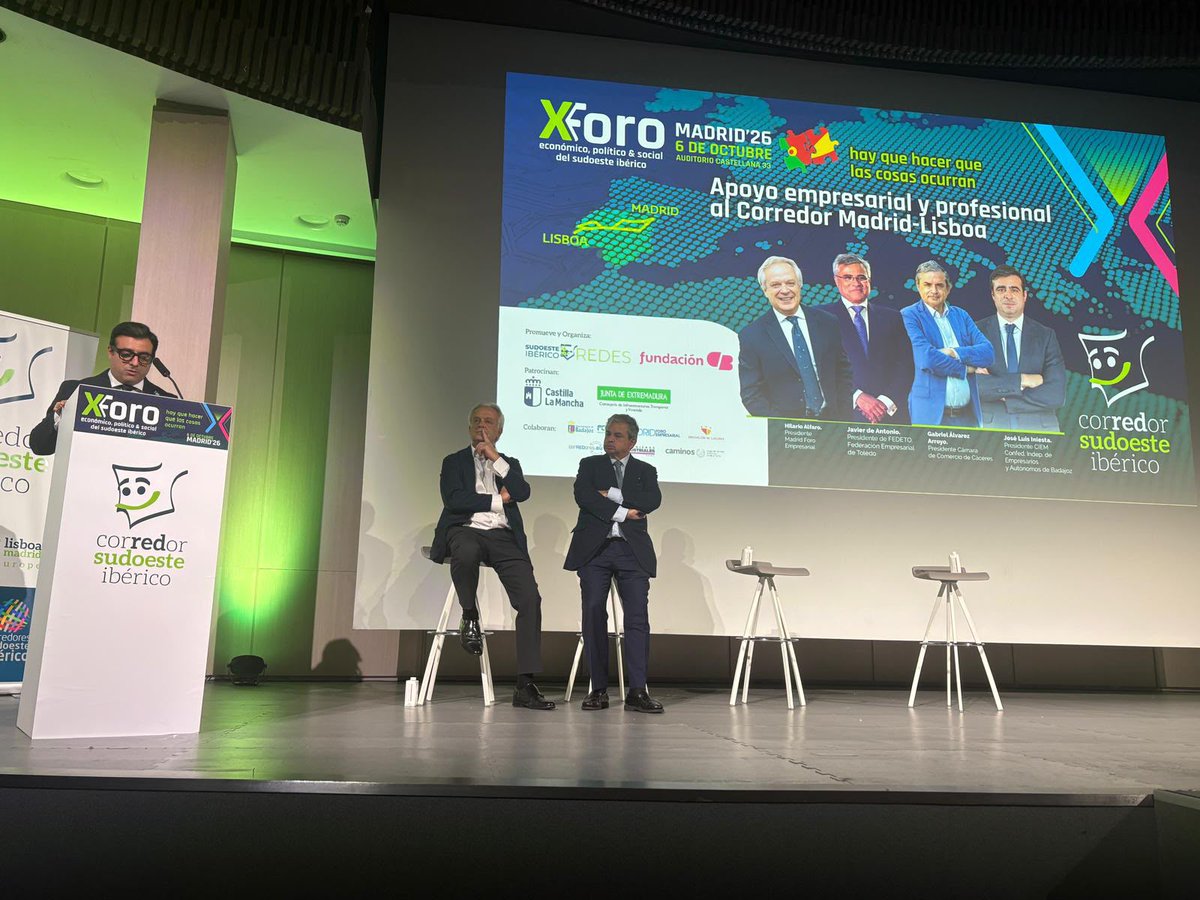 CIEMBadajoz's tweet photo. 🚆 José Luis Iniesta reclama en el Foro del @corredorSOI conexiones que impulsen la industrialización y el empleo estable en Extremadura.

CIEM propone una comisión de seguimiento con Portugal para comprobar avances y plazos de las obras. https://t.co/uda5qYLFyx