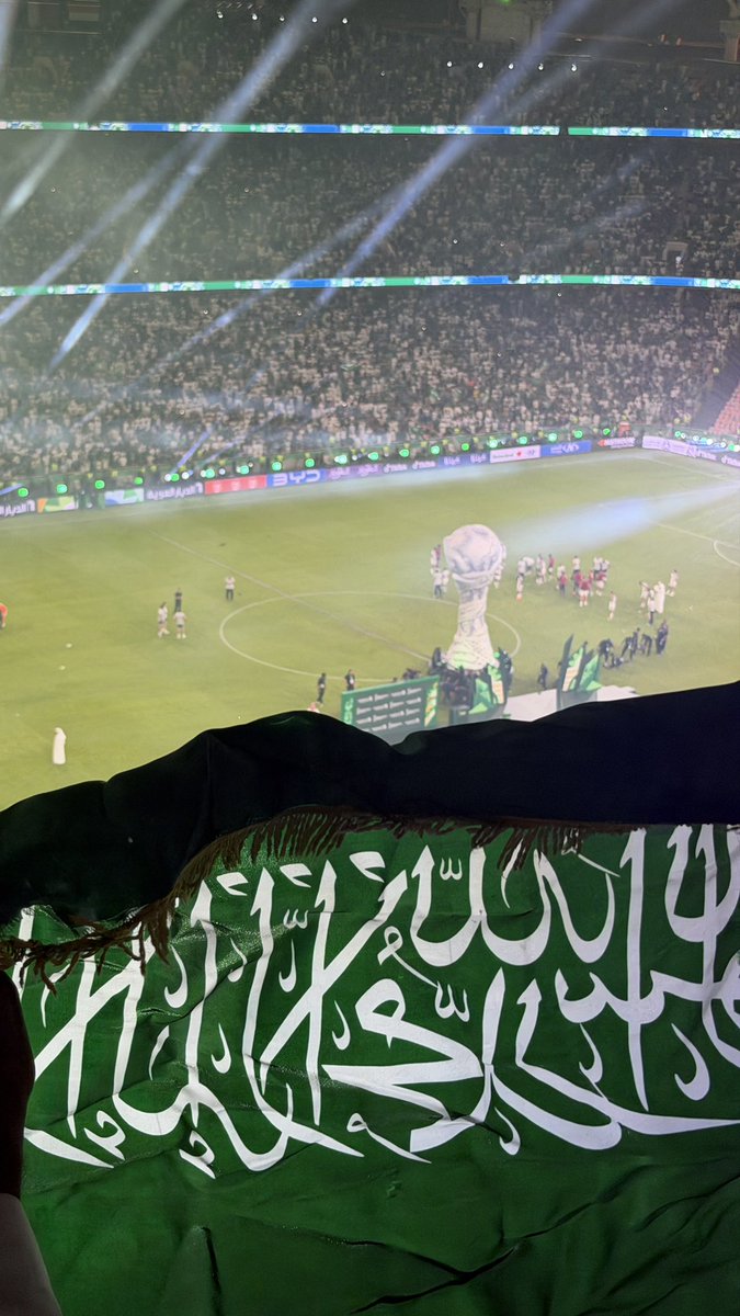 Dah1s_'s tweet photo. الف مبروك 💚💚💚🇸🇦

#خليجي٢٧ https://t.co/JN6Ubmh4B4