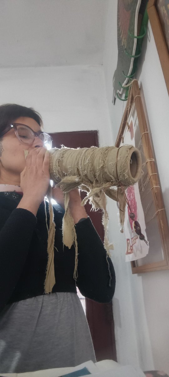 nuezmoscada_'s tweet photo. siempre dándolo trolo con la materialidad(? https://t.co/rRfdLTpTR5