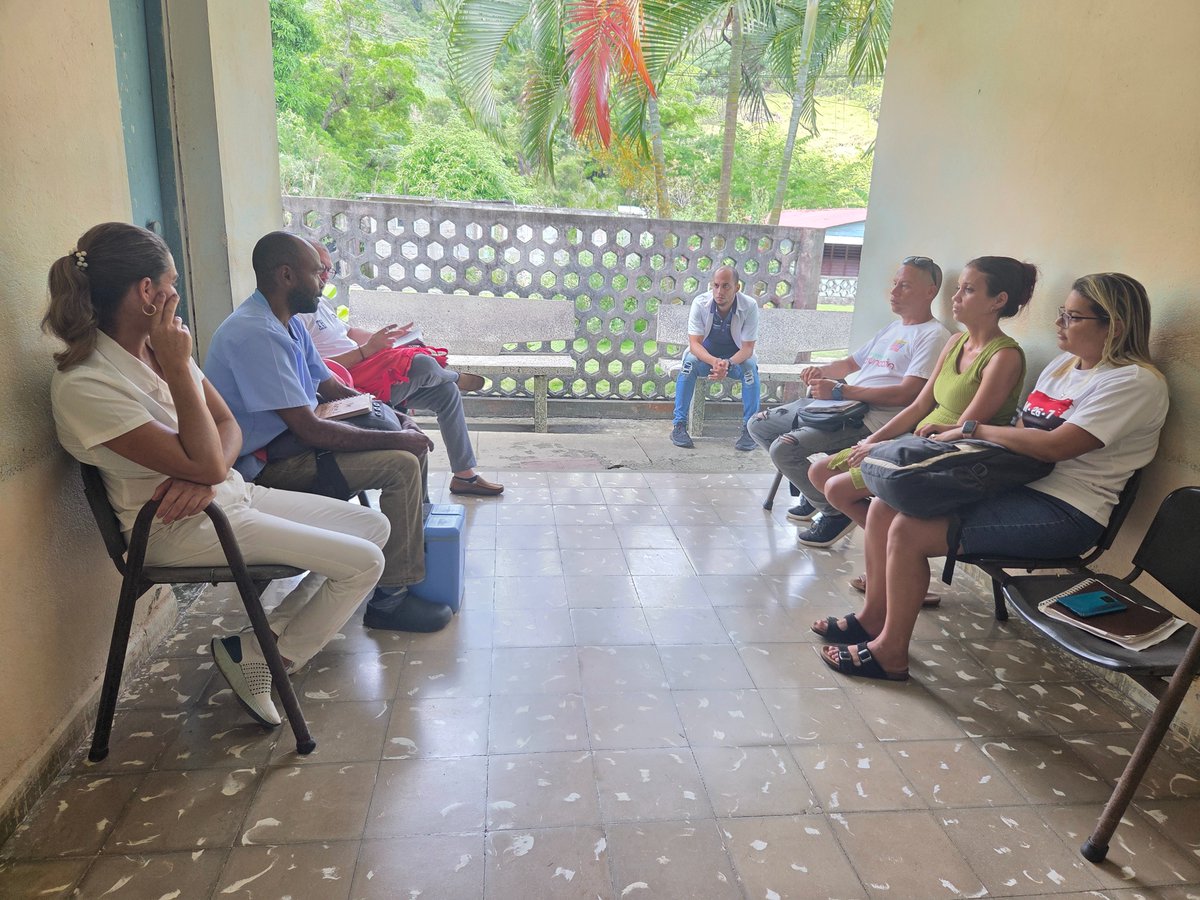 DalianaLob21172's tweet photo. Se visita,  consejo popular de la tinta, municipio maisí. Enfatizando en la situación epidemiológica y evaluando los indicadores del Programa Materno Infantil https://t.co/nPhJmoisHs